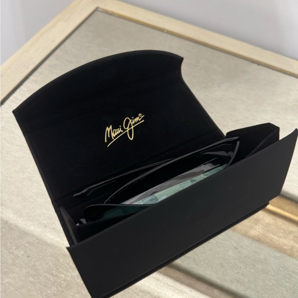 MAUI JIM Banyans SUNGLASSES + CASE and CLOTH. NEW & UNWORN. Bought in Italy. - Picture 6 of 11